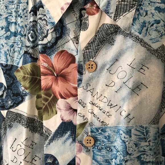 * SOLD* Vintage Aloha Shirt with Hibiscus and maps - Picture 3 of 4